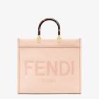 FENDI(フェンディ)のバッグが女性を惹きつける理由