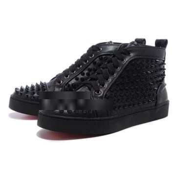 シューズ 汚れも目立ちにくい Christian Louboutinコピー クリスチャンルブタンコピー 2022 存在感のある カジュアルシューズ  