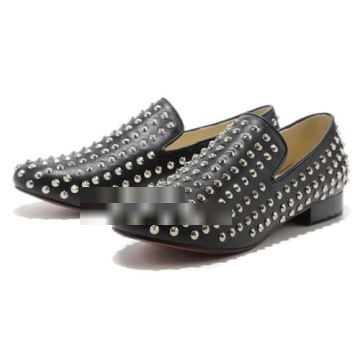 2022 シューズ クリスチャンルブタンコピー 軽い履き心地 Christian Louboutinコピー 魅惑 カジュアルシューズ  