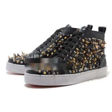 芸能人に愛用者続出 Christian Louboutinコピー 2022 クリスチャンルブタンコピー シューズ  カジュアルシューズ  主役になる存在感 