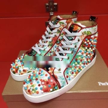 シューズ クリスチャンルブタンコピー 2022 カジュアルシューズ 高級感漂わせる  Christian Louboutinコピー 着用     