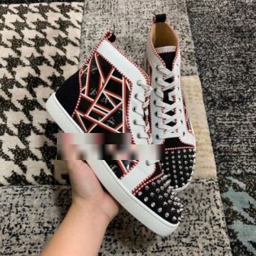 海外限定ライン 2022 シューズ カジュアルシューズ クリスチャンルブタンコピー Christian Louboutinコピー 流行を超えた定番シューズ     