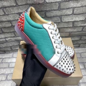 抜群な楽チン感ある大定番 カジュアルシューズ Christian Louboutinコピー シューズ オリジナル クリスチャンルブタンコピー 2022      
