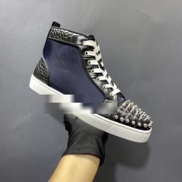 コーデ 知的なムードを演出 シューズ スニーカークリスチャンルブタンコピー 2022 Christian Louboutinコピー 滑りにくい   