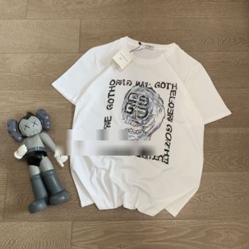 2022 半袖シャツ 注目のアイテム  ジバンシィコピー GIVENCHYコピー シックスタイルに活躍        