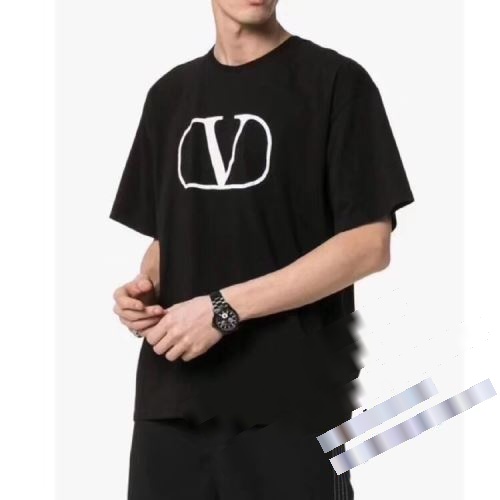 気軽にカジュアルに使える ヴァレンティノ 2022 VALENTINOスーパーコピー 激安 スタイルアップ効果 半袖Tシャツ 2色可選