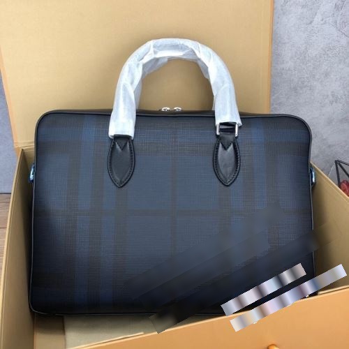 バーバリー BURBERRY セレブ愛用の超人気商品 2022 バーバリースーパーコピー 激安 38x7x28cm ビジネスバッグ バランスのいい大きさ