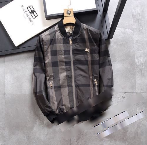 2022秋冬 豊富なサイズ バーバリー BURBERRY ブルゾン アウトドア?テイストが旬の印象に見せてくれる BURBERRYコピー