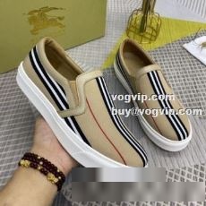2022秋冬 耐久性に優れ バーバリー BURBERRY カジュアルシューズ バーバリーブランド コピー スリップオン 着脱の簡単なスリップオンタイプ