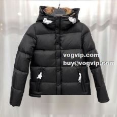強い魅力を感じる一枚 2022秋冬 バーバリー BURBERRYスーパーコピー 激安 ダウンジャケット 保温効果は抜群 3色可選