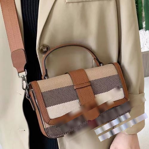 スーパーコピー 激安 2022 バーバリー BURBERRY 愛らしさ抜群！ ショルダーバッグ レディースバッグ カバン 通勤 おしゃれ フォーマル 革 おすすめ 人気 2色可選