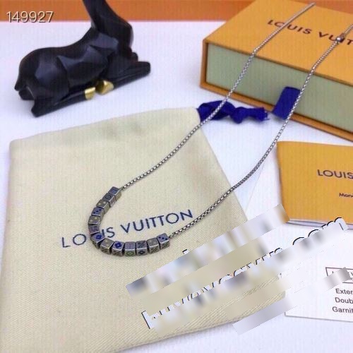 完成度の高い逸品 2022 チョーカー ルイ ヴィトン LOUIS VUITTON ペンダントトップ ネックレス ヴィトンコピーブランド