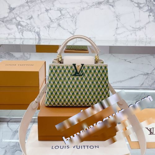 デザイン性の高い ブランドスーパーコピー 2022 ルイ ヴィトン LOUIS VUITTON mini Capucines bb ショルダーバッグ 斜め掛けバッグ