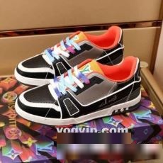 ルイ ヴィトン LOUIS VUITTON カジュアルシューズ 人気定番2022 LOUIS VUITTONコピー セレブ愛用の超人気商品 スニーカー 3色可選