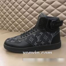 人気新品★超特価★ ルイ ヴィトン LOUIS VUITTON 2022 ハイトップシューズ スーパーコピー スニーカー エアーデザインのサポートも反動も適当で