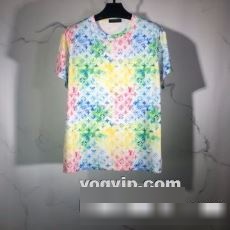 大人のおしゃれに 2023 ルイ ヴィトン LOUIS VUITTON 使い勝手抜群 半袖Tシャツ LOUIS VUITTONブランド コピー
