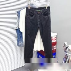 セレブ愛用の超人気商品 LOUIS VUITTONコピーブランド2023年春夏新作 激安大特価安い ルイ ヴィトンコピージーンズ 