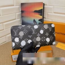 2023 活用できるアイテム ルイ ヴィトンブランド 偽物 通販 ★安心★追跡付 LOUIS VUITTON M81864 収納性に優れた長財布★