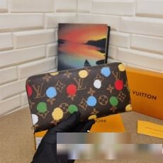 プレゼントに 2023 ルイ ヴィトンスーパーコピー 激安 LOUIS VUITTON 大容量 小銭入れ 通帳ケース 新生活 M81184 長財布