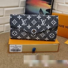 2023 海外セレブ定番愛用 m81183 ブランド コピー ルイ ヴィトン LOUIS VUITTON レディース 長財布 大人キレイに仕立てる