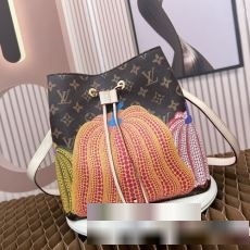 2023 個性派 ルイ ヴィトン LOUIS VUITTONスーパーコピー 優良 おしゃれで収納力抜群！ ショルダーバッグ M46472