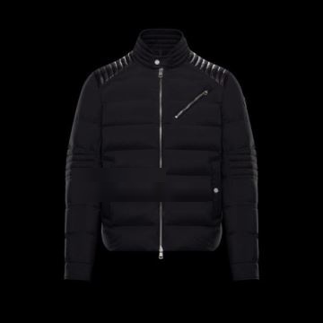 オリジナルモンクレールコピー ダウンジャケット 防湿性に優れ MONCLERコピー 2022 