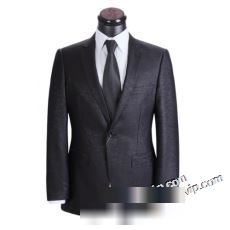 ムダな装飾を排したデザイン アルマーニ ARMANI 2023 スーパーコピー ダブルスーツ オシャレに幅が広がる着まわし力抜群！