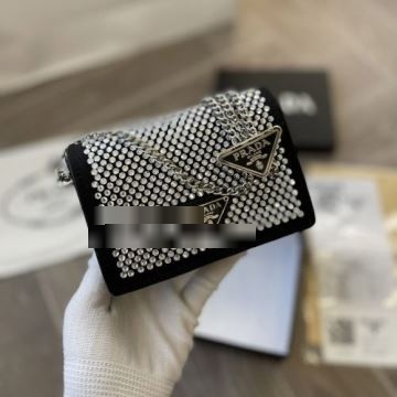 プラダコピー 2022 大人のセンスを感じさせる PRADAコピー  バッグ  人気 ランキング ショルダーバッグ    