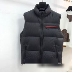 プラダ PRADA 2023秋冬 完売品！ ダウンベスト スーパーコピー 優良サイト ダウンジャケット