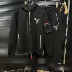 2023新作登場 上下セット プラダ 実用性に溢れるアイテム PRADAコピーブランド ジャージセット 爆買い品質保証