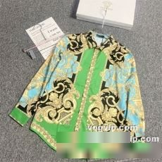 長袖シャツ オシャレ 重ね着風Tシャツ カジュアルTシャツ 2022秋冬 ムダな装飾を排したデザイン ヴェルサーチブランド コピー VERSACE インナーTシャツ