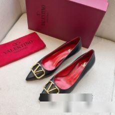 大絶賛！ 2022 ヴァレンティノ VALENTINO ハイヒールブランドコピー レディースシューズ 3色可選 パンプス 【安心！ただいまサイズ交換片道送料無料】