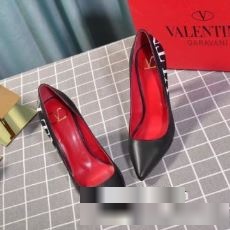 ヴァレンティノコピー お洒落自在 2022 ヴァレンティノ VALENTINO ハイヒール レディースシューズ パンプス どんなスタイリングも今ドキっぽくみせてくれるおすすめのアイテム