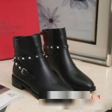 2022 ヴァレンティノブランド コピー VALENTINO 【人気ブログ掲載】 ブーツ レディース ショート ブーティー アンクル丈 歩きやすい ローヒール 黒 大きいサイズ サイドジップ 痛くない 疲れにくい おしゃれ 靴 2色可選