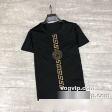 半袖Tシャツ 2色可選 縦には伸びにくい 2022秋冬 コーデ 知的なムードを演出 ヴェルサーチスーパーコピー VERSACE