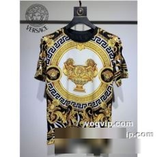 耐久性に優れ 半袖Tシャツブランドスーパーコピー ヴェルサーチ VERSACE ゆとりのあるサイズ感に肌に優しい薄手素材で適な着心地