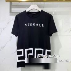 2022秋冬 セレブ愛用の超人気商品 半袖Tシャツ 2色可選 ヴェルサーチスーパーコピー 激安 VERSACE 快適な着心地