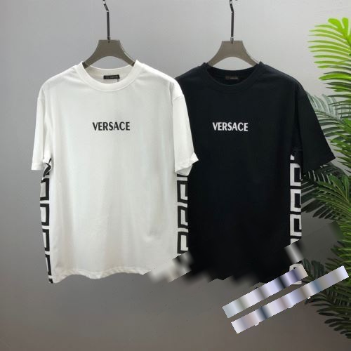 人気販売中 半袖Tシャツ 2色可選 ヴェルサーチ VERSACE 2022秋冬 しっかりした素材感で一枚でも様になるアイテムです ヴェルサーチブランド 偽物 通販