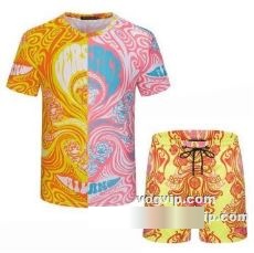 お洒落な人気ポロシャツになります ヴェルサーチ VERSACE 半袖Tシャツスーパーコピー 激安 上下セット 3色可選