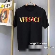 素肌に優しい肌触り VERSACEスーパーコピー 激安 人気新品★超特価★ 2022秋冬 ヴェルサーチ VERSACE 半袖Tシャツ 2色可選