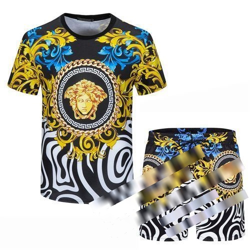 ブランドスーパーコピー ファション性の高い 上下セット 2022秋冬 ヴェルサーチ VERSACE 半袖Tシャツ 2点セット 夏 トレーナー ルームウェア 部屋着 夏新作