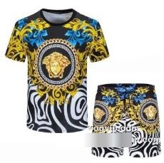 ブランドスーパーコピー ファション性の高い 上下セット 2022秋冬 ヴェルサーチ VERSACE 半袖Tシャツ 2点セット 夏 トレーナー ルームウェア 部屋着 夏新作