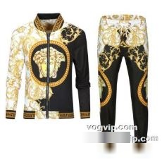 セレブ風 2022秋冬 ヴェルサーチブランド 偽物 通販 VERSACE ジャージセット 上下セット カッコいい印象を付ける