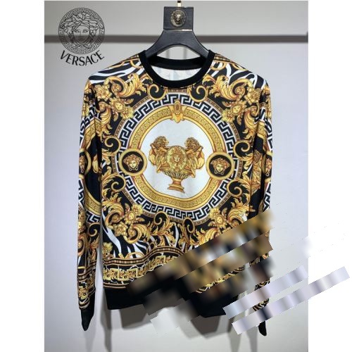 2022秋冬 ヴェルサーチブランドコピー VERSACE 愛らしさ抜群！ プルオーバーパーカー パーカー 人目を惹くデザイン