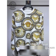 スーパーコピー 2022 個性派 ヴェルサーチ VERSACE プルオーバーパーカー パーカー スリムなシルエットデザイン