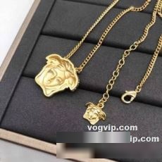 セレブ愛用の超人気商品 2022秋冬 ヴェルサーチ VERSACE ネックレス ブランドスーパーコピー ペンダントトップ