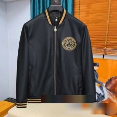 選べる極上 2023秋冬 ヴェルサーチ VERSACE ブルゾン ブランドコピー専門店 防寒具としての機能もバッチリ