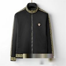 セレブ愛用の超人気商品 2023秋冬 ヴェルサーチコピー VERSACE ブルゾン 高レベルの保温性