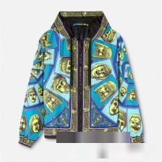 活用できるアイテム 2023最新 ヴェルサーチ偽物ブランド VERSACE ブルゾン スリムなシルエットデザイン