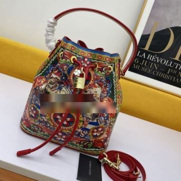 抜群な楽チン感ある大定番 ドルチェ＆ガッバーナコピー Dolce&Gabbanaコピー ショルダー 調節可能 バッグ 斜め掛けバッグ  2022 
